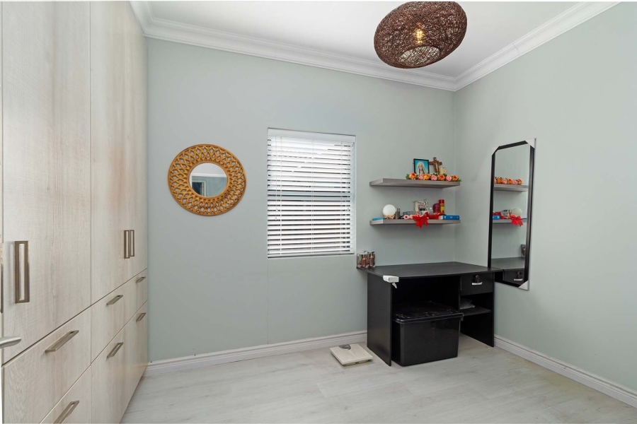 3 Bedroom Property for Sale in Parklands North Western Cape
